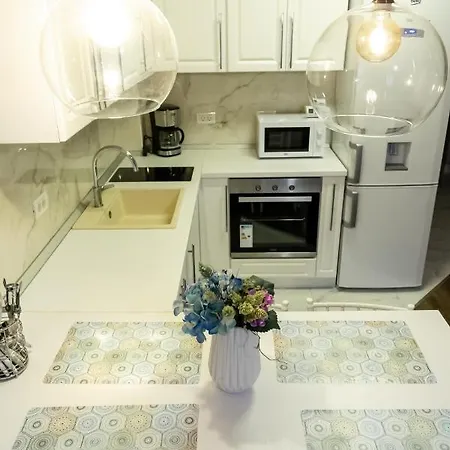 Appartamento White Apartment Năvodari
